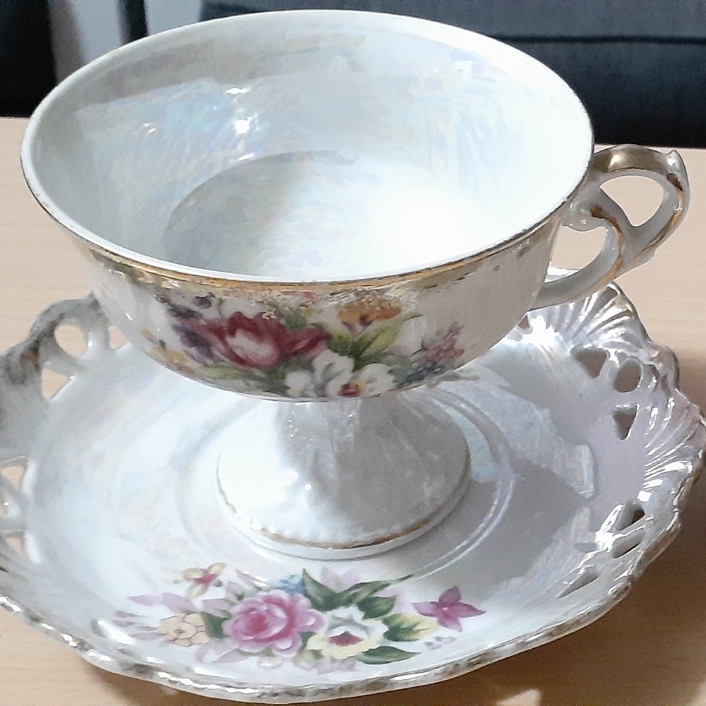 Antique Original Japan Coffee/Tea and saucers1 Set